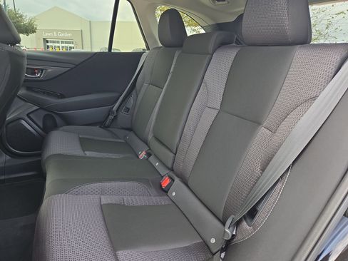 Used 2025 Subaru Outback Premium image 26