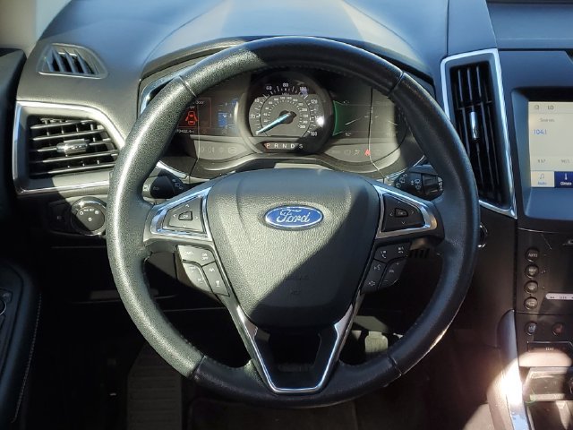 Used 2020 Ford Edge Titanium w/ Equipment Group 301A FWD image 33