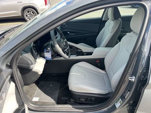 New 2026 Hyundai Elantra Limited FWD image 14