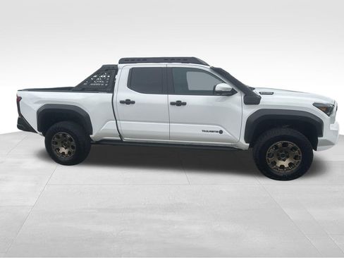 Used 2025 Toyota Tacoma 4x4 Double Cab Hybrid w/ Tow Tech Package image 31