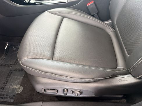 Used 2024 Buick Encore GX Sport Touring w/ Experience Buick Package FWD image 14