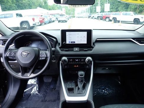 Certified 2025 Toyota RAV4 XLE AWD/4WD image 19