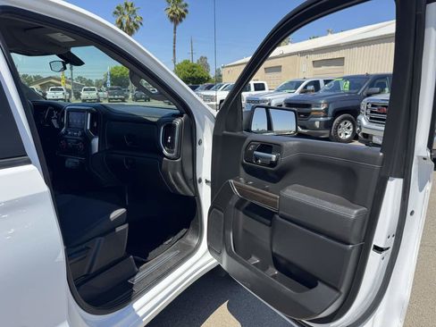 Used 2021 Chevrolet Silverado 1500 LT AWD/4WD image 17
