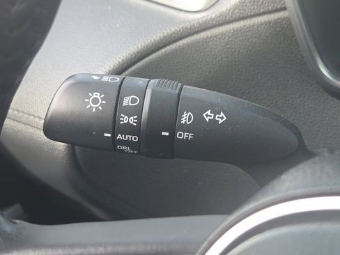 Used 2024 Toyota Corolla Cross XLE w/ Convenience Package image 43