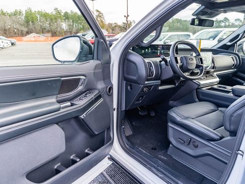 New 2026 Ford Expedition Platinum w/ Stealth Appearance Package image 13