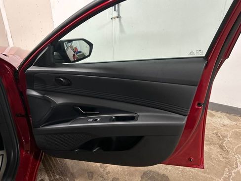 New 2025 Hyundai Elantra Sport image 11