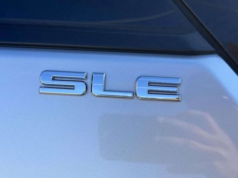 Used 2020 GMC Terrain SLE w/ Driver Convenience Package image 13