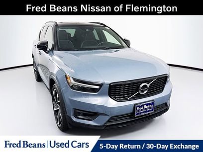 Used 2021 Volvo XC40 T5 R-Design w/ Advanced Package