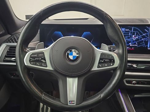 Certified 2023 BMW X7 xDrive40i w/ M Sport Package image 15