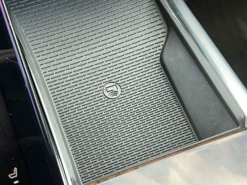 Certified 2025 Cadillac Escalade Sport Platinum w/ LPO, Floor Liner Package AWD/4WD image 34