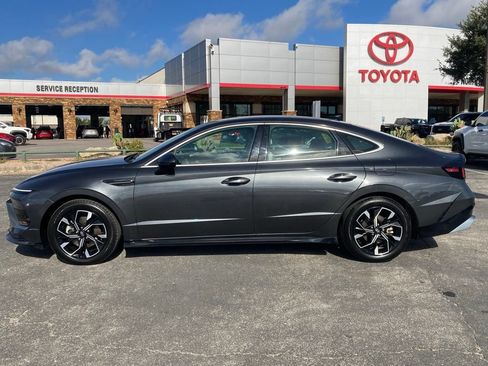 Used 2025 Hyundai Sonata SEL FWD image 8