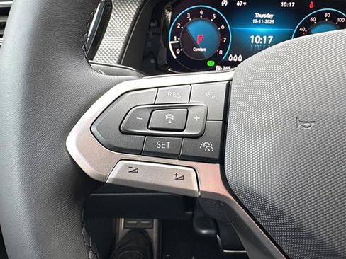 New 2026 Volkswagen Atlas Cross Sport SEL R-Line image 17