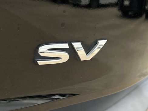 Used 2021 Nissan Rogue SV FWD image 7