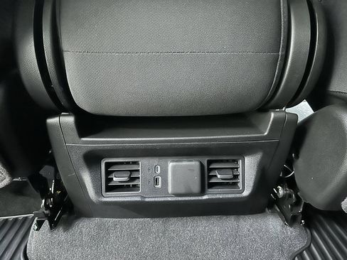 Certified 2024 GMC Sierra 1500 Elevation AWD/4WD image 36
