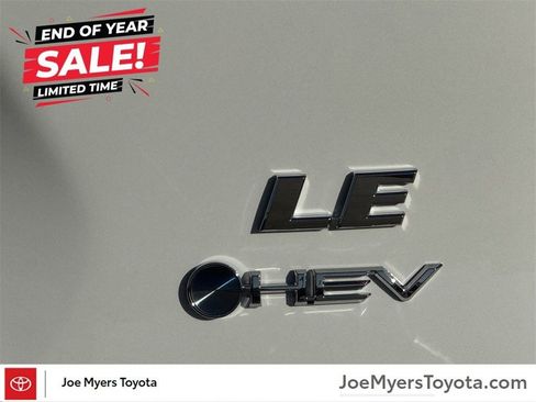 Used 2025 Toyota RAV4 LE image 8