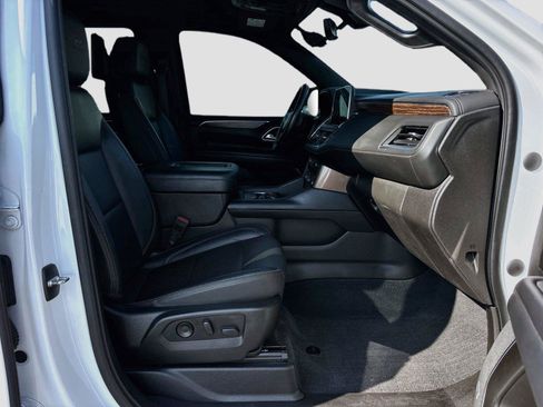 Used 2021 Chevrolet Tahoe High Country AWD/4WD image 36