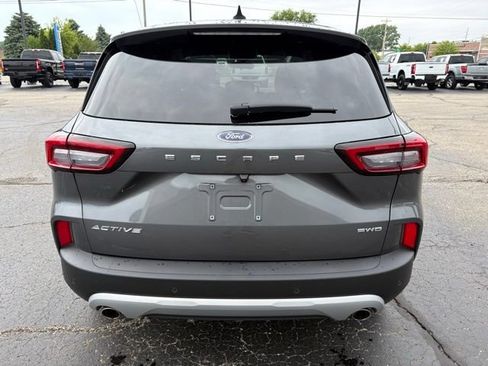Used 2023 Ford Escape Active w/ Tech Pack #1 AWD/4WD image 6