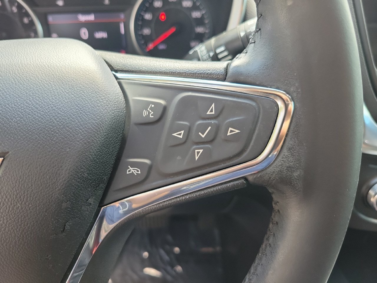 Certified 2021 Chevrolet Equinox Premier w/ Redline Edition FWD image 21