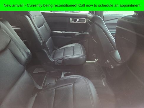 Used 2020 Ford Explorer XLT w/ Equipment Group 202A AWD/4WD image 9
