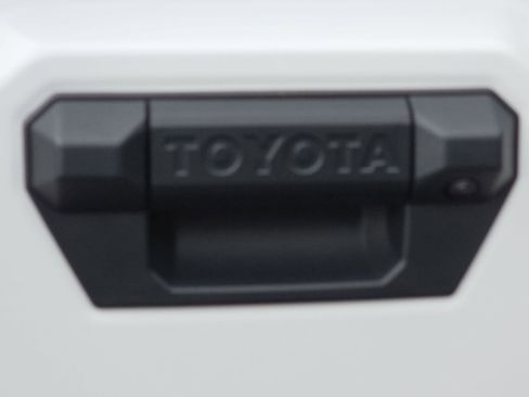 Used 2025 Toyota Tacoma TRD Sport RWD image 13