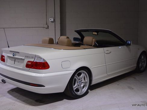 Used 2005 BMW 330Ci Convertible image 8