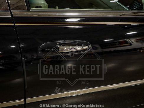 Used 2010 Lincoln Town Car Signature Limited image 58