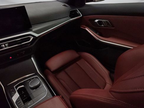 Used 2023 BMW 330i Sedan w/ Premium Package image 25