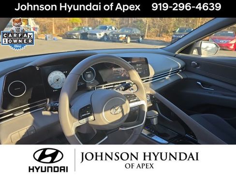 Used 2023 Hyundai Elantra SEL w/ Convenience Package image 26