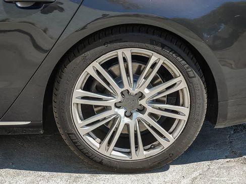 Used 2011 Audi A8 L 4.2 image 11