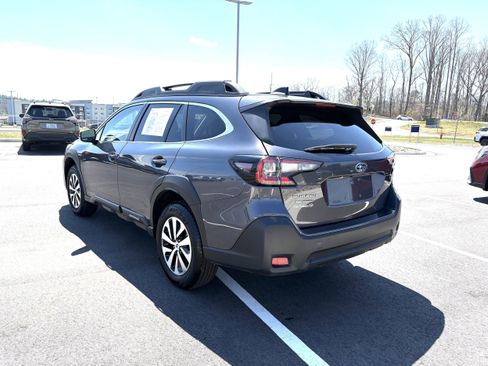 Certified 2025 Subaru Outback Premium AWD/4WD image 6