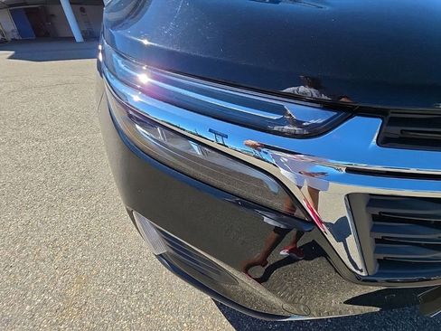 Used 2024 Chevrolet Equinox LT AWD/4WD image 35