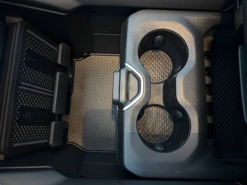 New 2026 RAM 1500 Laramie AWD/4WD image 26