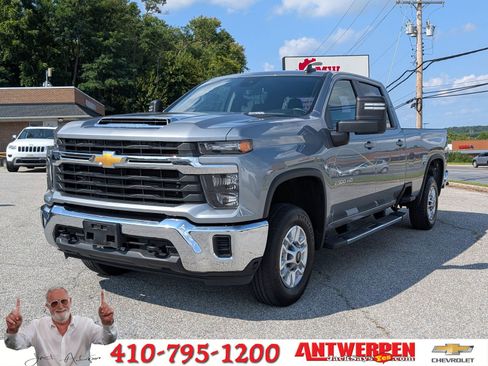 Used 2024 Chevrolet Silverado 2500 LT image 7