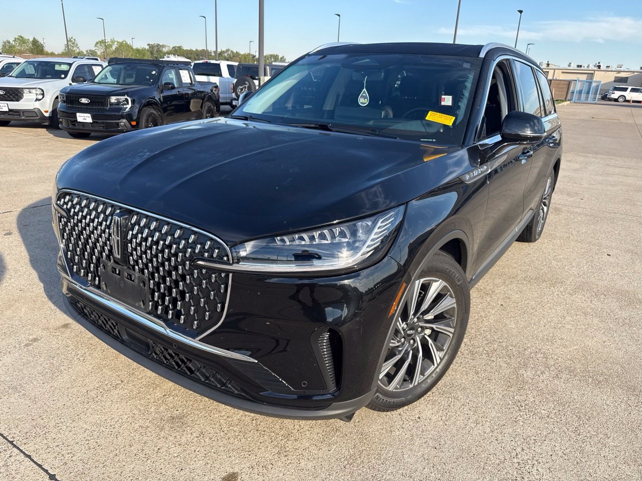 Used 2025 Lincoln Aviator 2WD w/ Equipment Group 101A image 1
