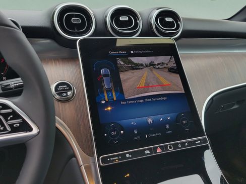 Certified 2026 Mercedes-Benz GLC 300 image 29