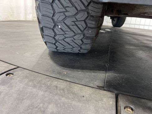 Used 2017 Ford F150 XLT image 36