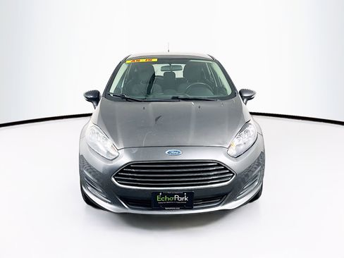 Used 2016 Ford Fiesta SE image 2