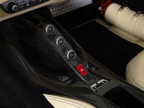 Used 2021 Ferrari 812 GTS RWD image 39