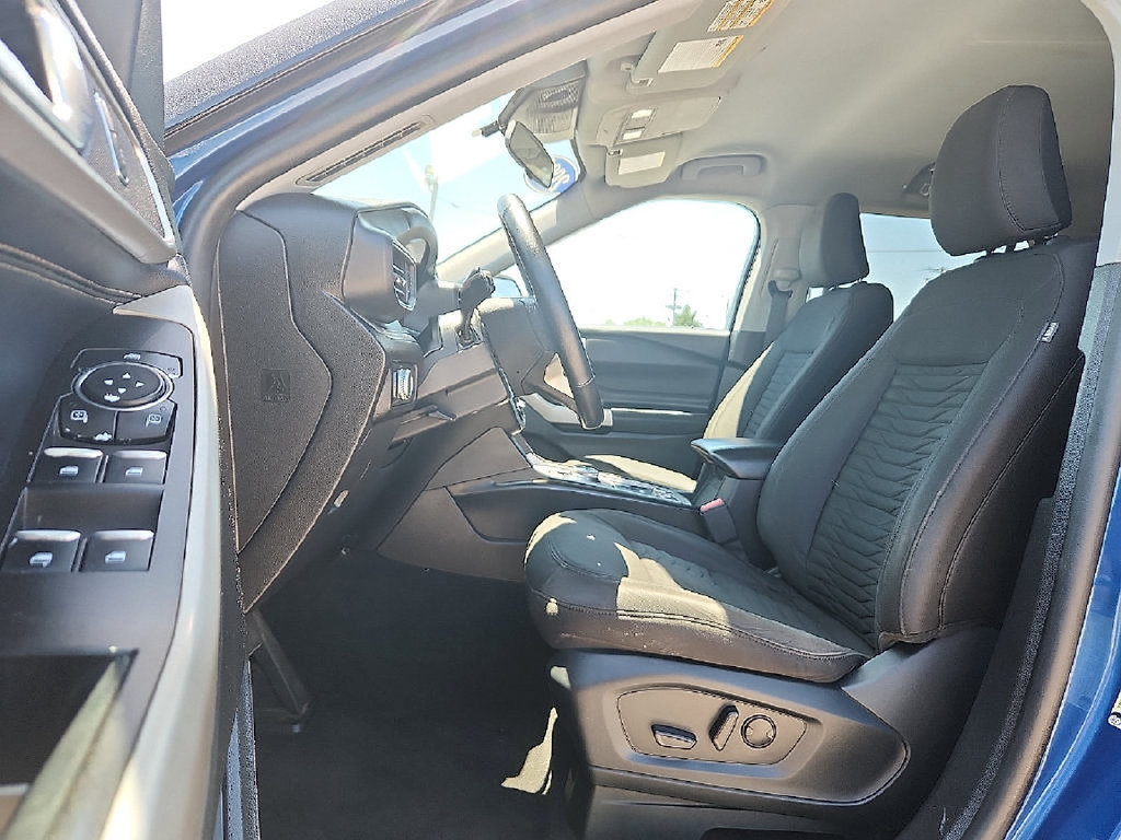 Used 2021 Ford Explorer XLT AWD/4WD image 10