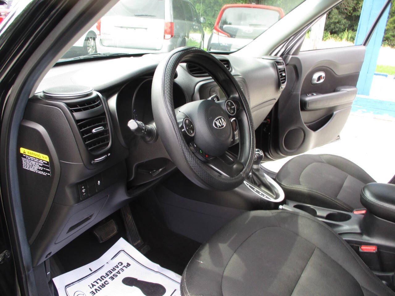 Used 2017 Kia Soul + FWD image 23