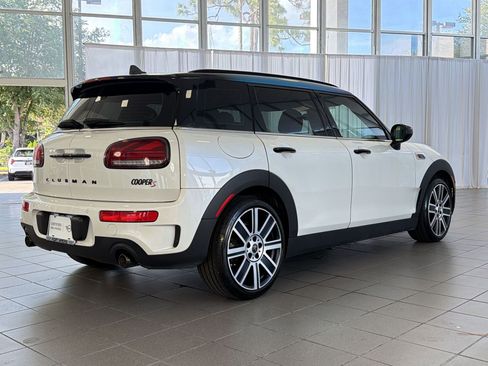 Certified 2023 MINI Cooper Clubman S FWD image 9