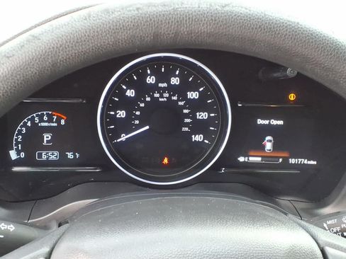 Used 2022 Honda HR-V EX image 19