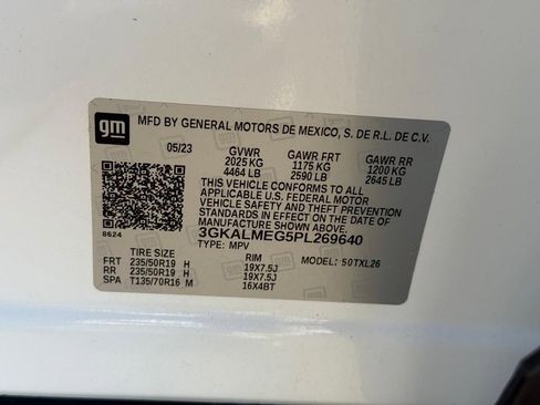 Used 2023 GMC Terrain SLE w/ Driver Convenience Package image 27
