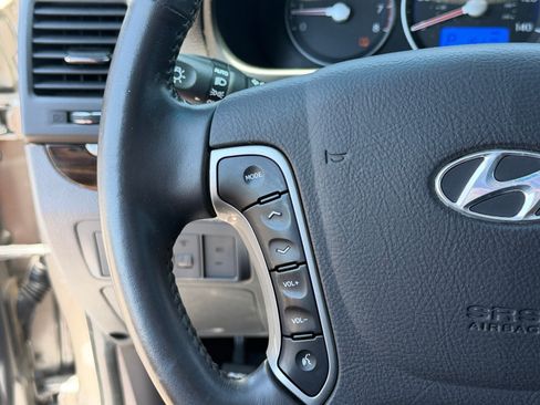 Used 2011 Hyundai Santa Fe SE FWD image 20