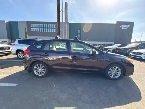 Used 2012 Subaru Impreza 2.0i Premium w/ All-Weather Pkg AWD/4WD image 6
