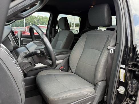 Used 2023 RAM 2500 Big Horn w/ Night Edition AWD/4WD image 10