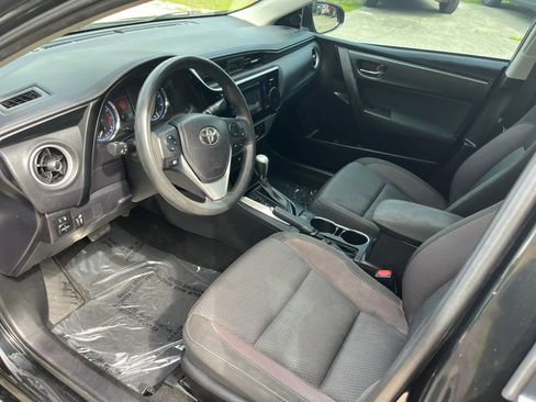 Used 2017 Toyota Corolla LE FWD image 10