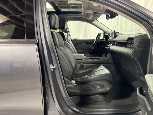 Used 2025 Honda Pilot Touring image 15