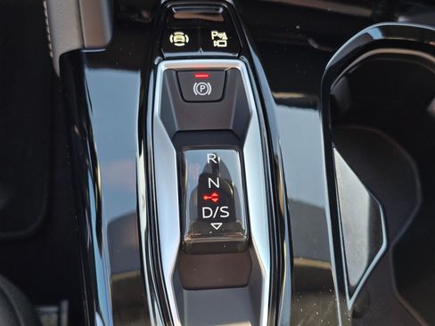 Certified 2025 Audi Q5 Premium Plus w/ Premium Plus AWD/4WD image 16