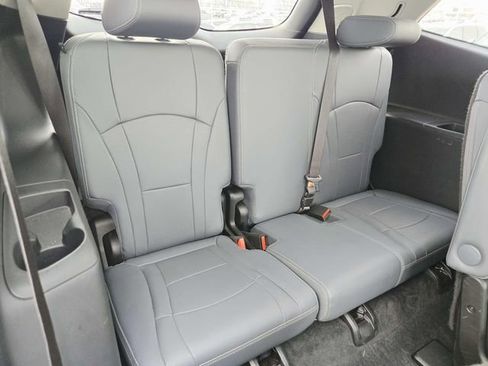 Used 2021 Buick Enclave Premium w/ Sun and Sites Package image 13